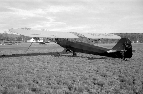  Taylorcraft L-2B  NC462U