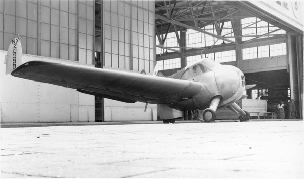  Unidentified Pusher Flying Wing  NX20399