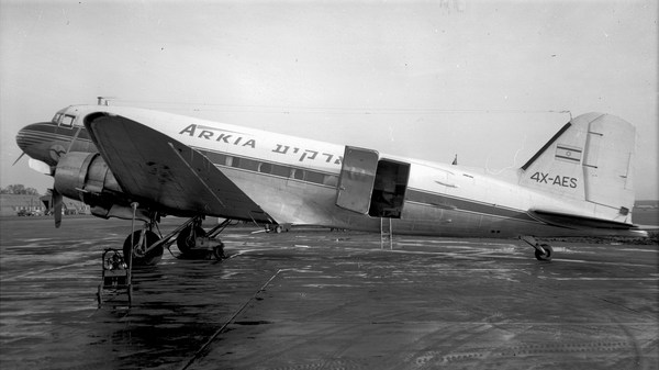 ARKIA Douglas DC-3/C-47A  4X-AES