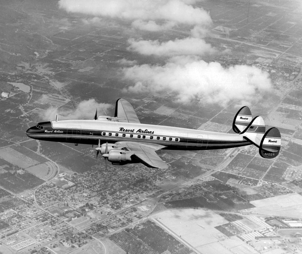 Resort Lockheed L-1049H Super Constellation N102R 