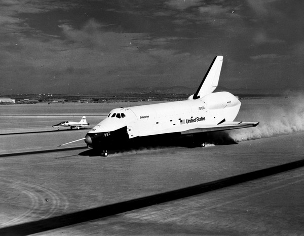  North American Space Shuttle  