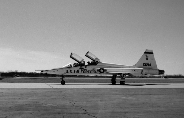  Northrop T-38A Talon 61-3214
