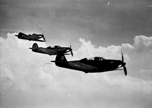  Bell P-39  Airacobra 