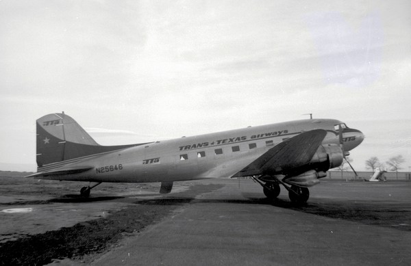 Trans Texas Airways Douglas DC-3  