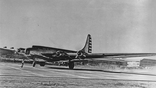  Douglas B-19  