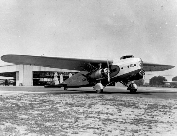 WAE Fokker F-32  NC333N
