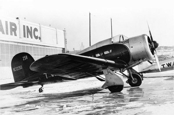 TWA Lockheed 9E Orion NC12283
