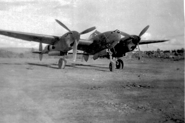  Lockheed P-38  Lightning 