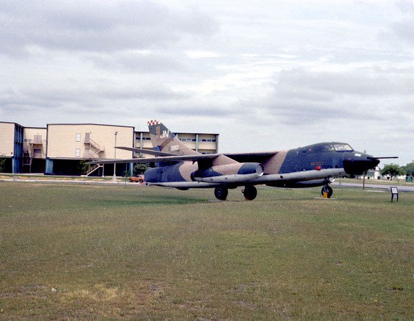  Douglas RB-66  Destroyer 