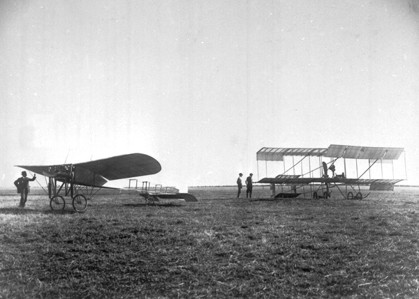  Bleriot & Farman 1910  