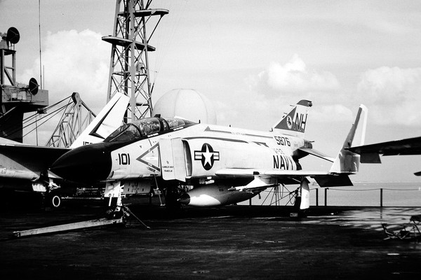  McDonnell F-4J Phantom II 155876