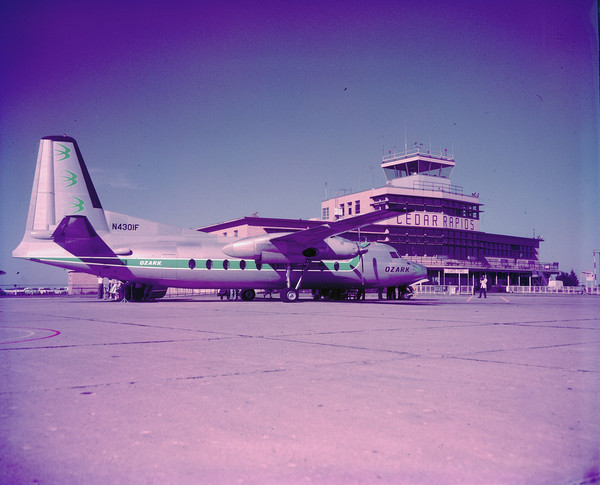 Ozark Air Lines Fairchild F-27  Friendship N4301F