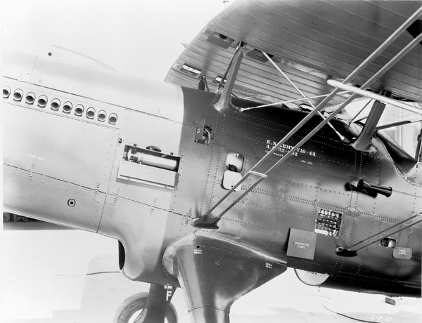  Douglas Y1O-43  32-292