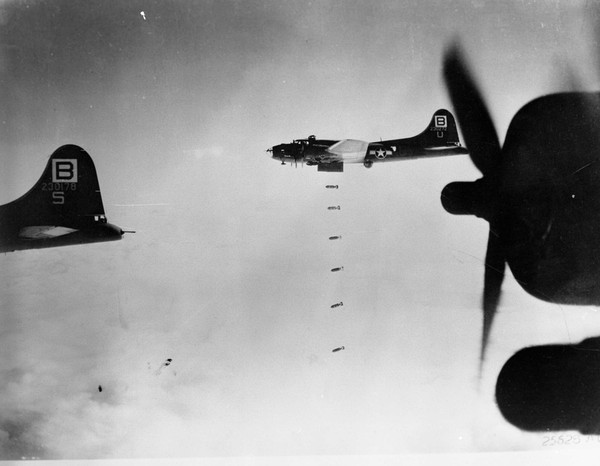  Boeing B-17F Flying Fortress 42-30178,42-30272