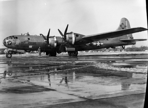  Boeing B-29 Superfortress 