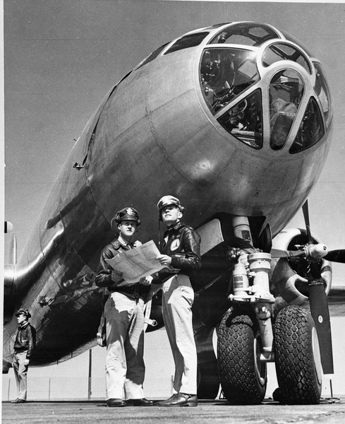  Boeing B-29 Superfortress 