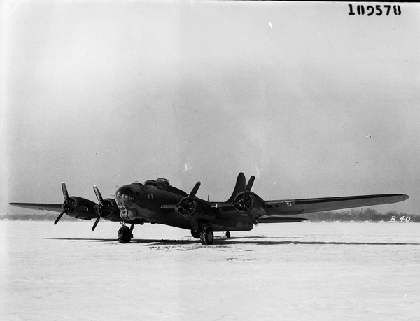  Boeing XB-40 Flying Fortress 41-24341