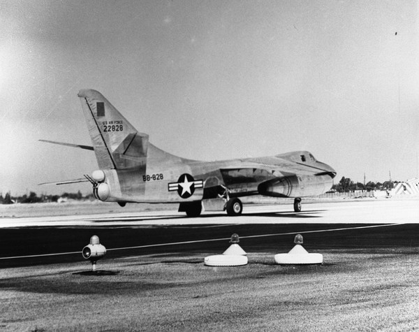 Douglas RB-66A Destroyer 52-2828