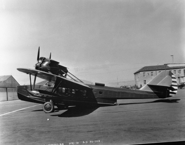  Douglas Y1C-21 Dolphin 32-285