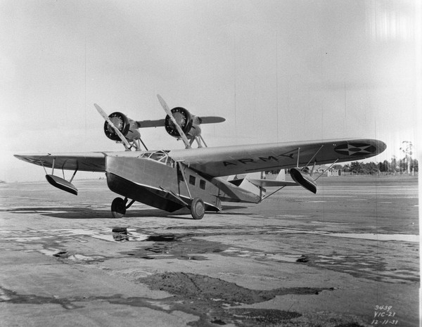  Douglas Y1C-21 Dolphin 32-285