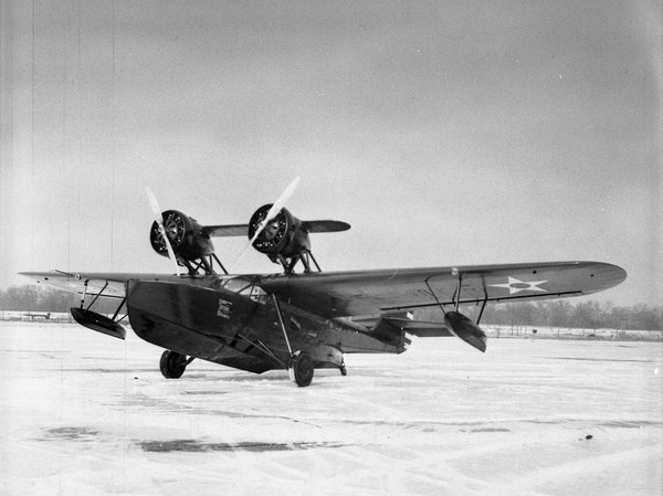  Douglas Y1C-26 Dolphin 