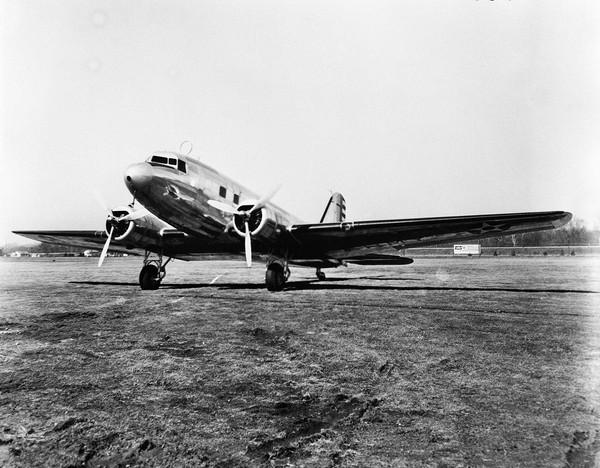  Douglas C-39  