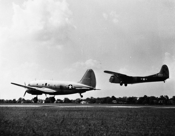  Curtiss C-46 Commando 
