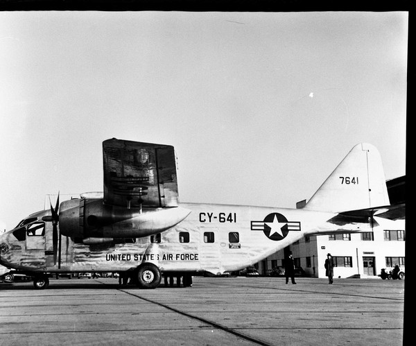  Chase YC-122 Avitruc 47-641