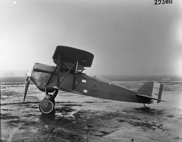  Boeing PW-9  25-295
