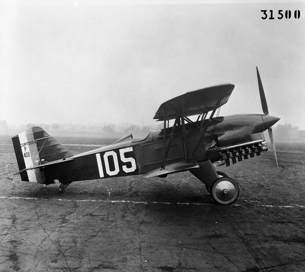  Curtiss XP-17 Hawk 25-410