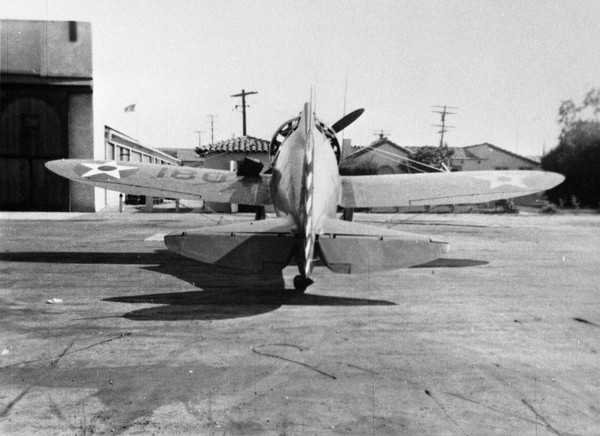  Boeing P-26 Peashooter 