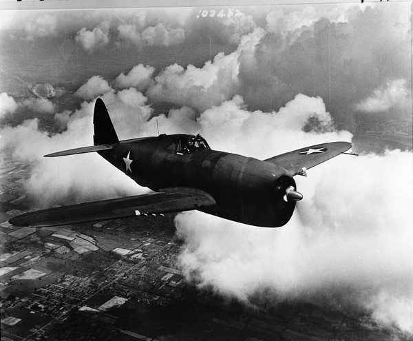  Republic P-47 Thunderbolt 