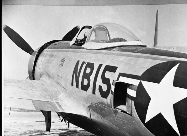  Republic P-47 Thunderbolt 