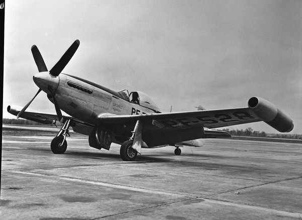  North American P-51D Mustang 44-63528