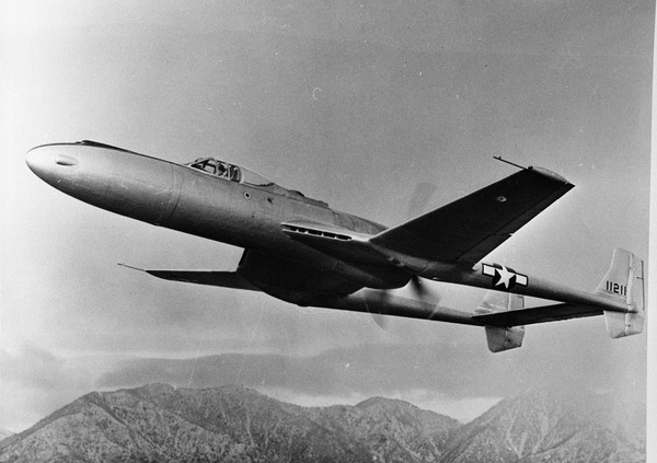  Vultee XP-54 Swoose Goose 41-1210