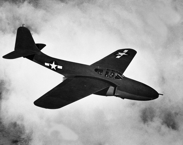  Bell XP-59A Airacomet 