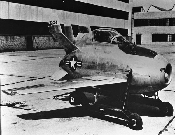  McDonnell XF-85 Goblin 46-524