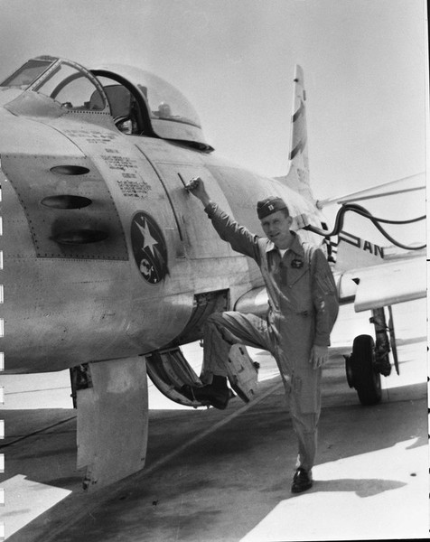  North American F-86A Sabre 49-122X