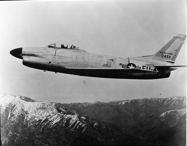  North American F-86D Sabre 50-458