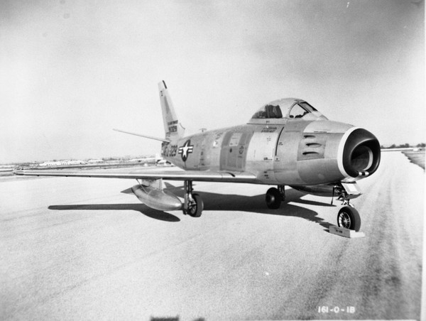  North American F-86K Sabre 54-1329