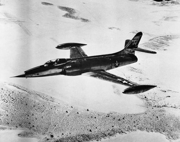  Lockheed XF-90  46-687