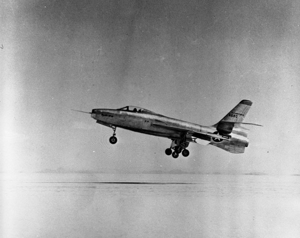  Republic XF-91 Thunderceptor 46-680