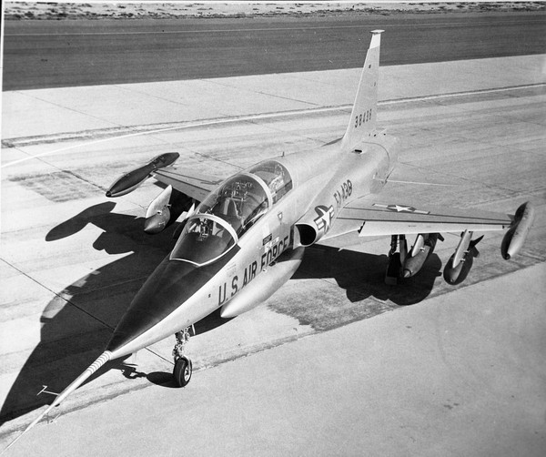  Northrop F-5B Freedom Fighter 63-8438