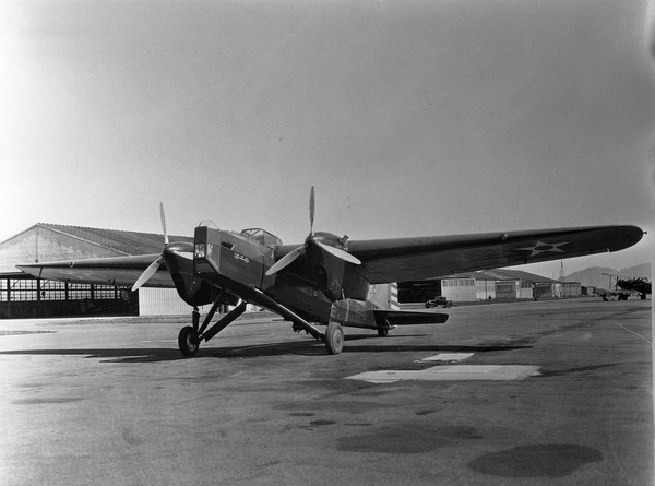  Fokker Y1O-27  