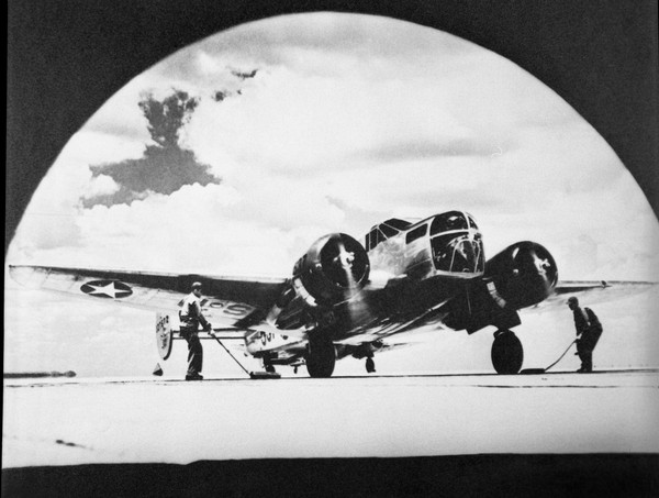  Beechcraft AT-11 Kansan 41-27572