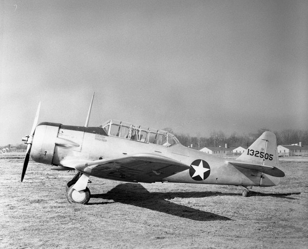  North American AT-6C Texan 41-32505