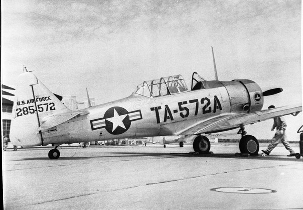  North American T-6D Texan 42-85572