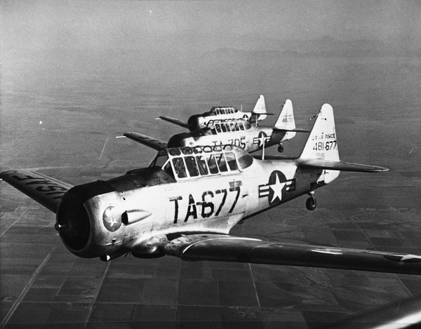  North American T-6F Texan 44-81677, 44-81705