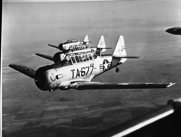  North American T-6F Texan 44-81677, 44-81705