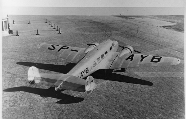  Lockheed 10-A Electra SP-AYB